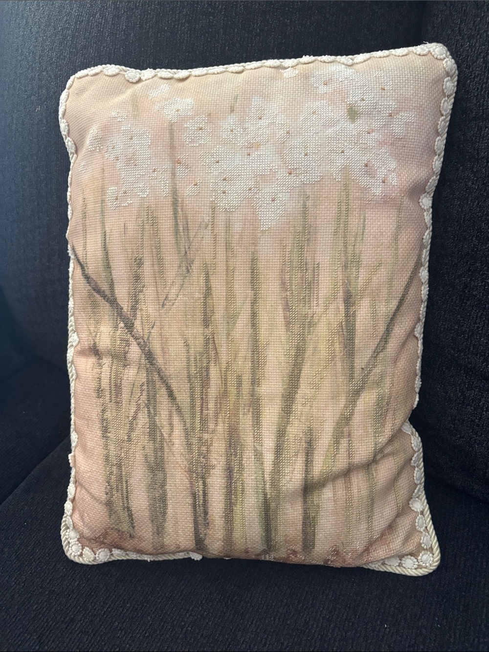 Throw pillow beige light green tall grass 16x12 inch